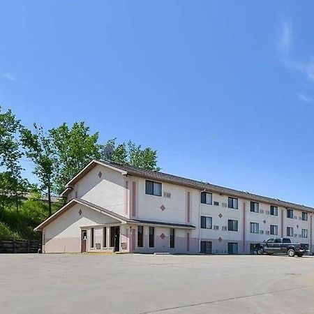 Dickinson Inn Екстер'єр фото