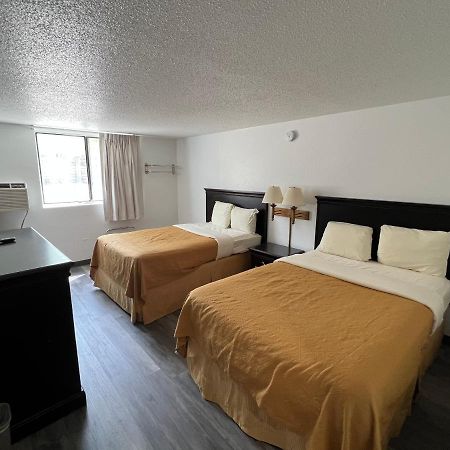 Dickinson Inn Екстер'єр фото